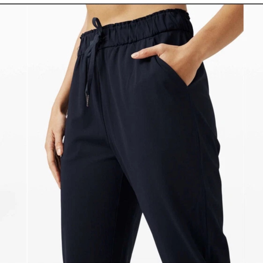 Lululemon Keep Moving Pant 7/8 High-Rise Pant Size 8